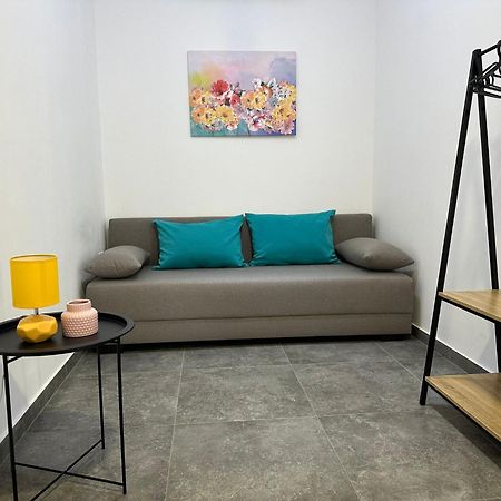 Lovely Apartment M&K In Peaceful Area - Zadar Buitenkant foto