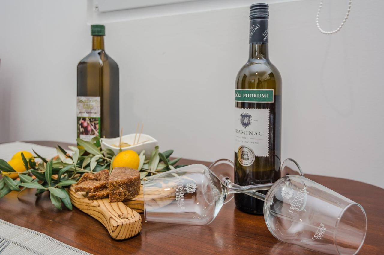 Lovely Apartment M&K In Peaceful Area - Zadar Buitenkant foto